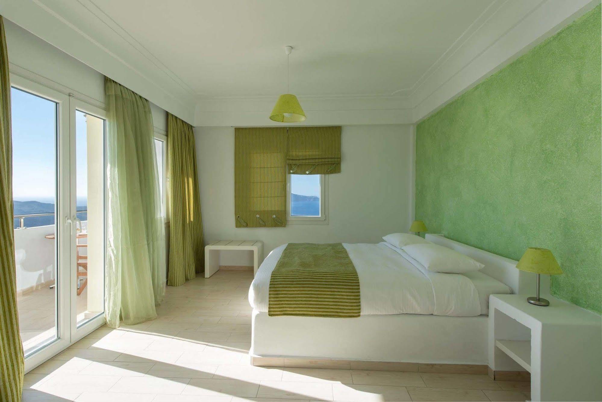 Tzekos Villas Fira  Ngoại thất bức ảnh